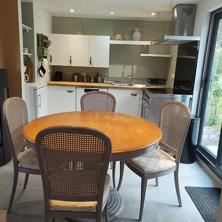 La Cachette De Lola *